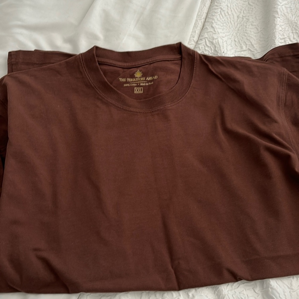 Long sleevee tee🍀HP